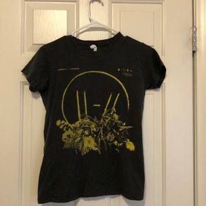 a twenty one pilot shirt
